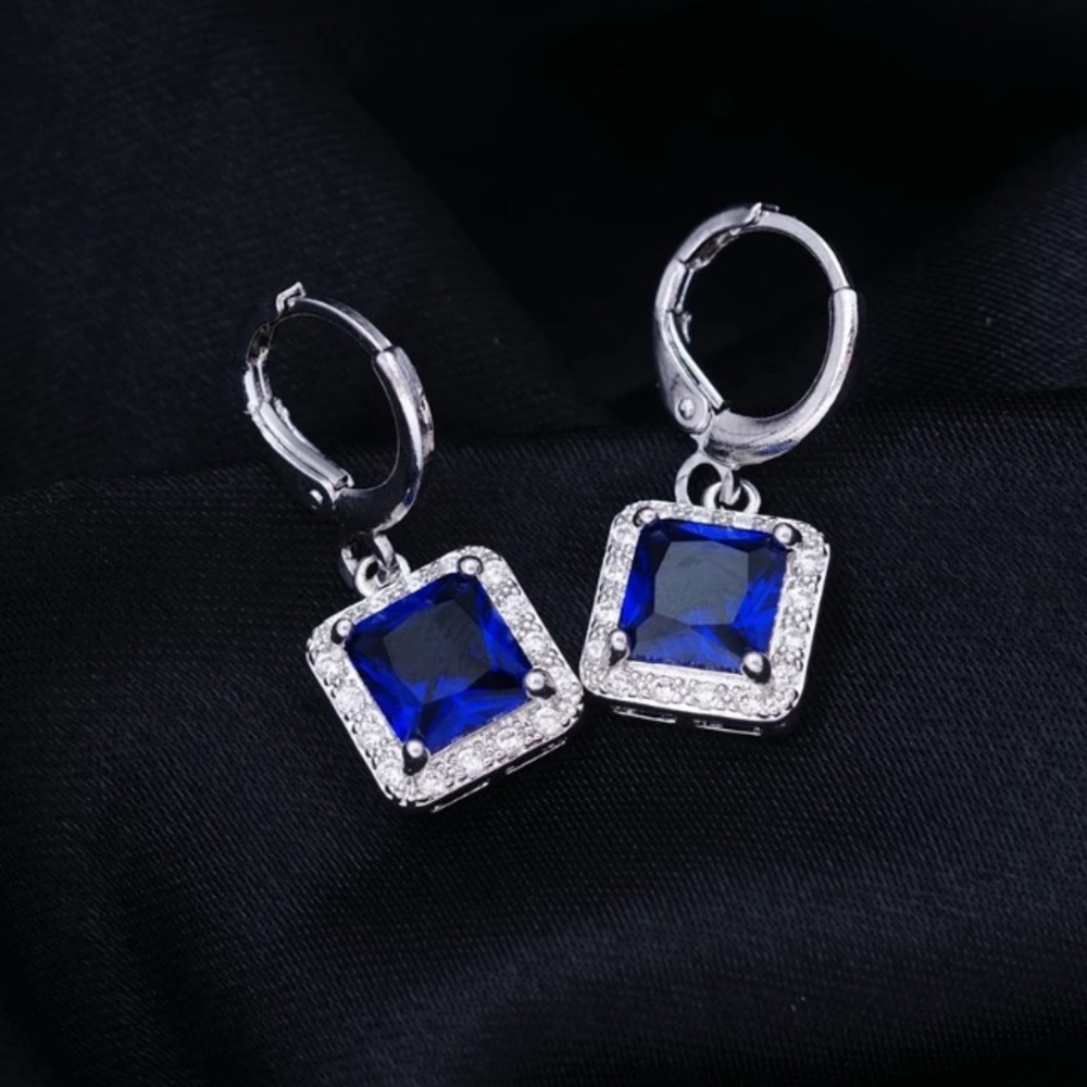 18k GP stamped lab made sapphire earrings - Picture 4 of 11